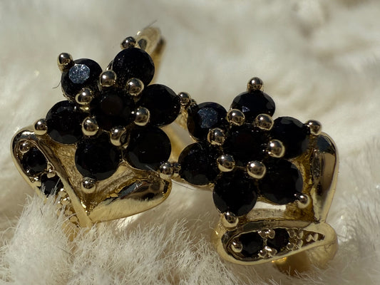 Aros de Flor Circón Negro 24K