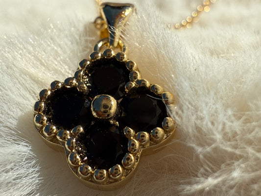 Cadena Flor Diseñador Negra 24K