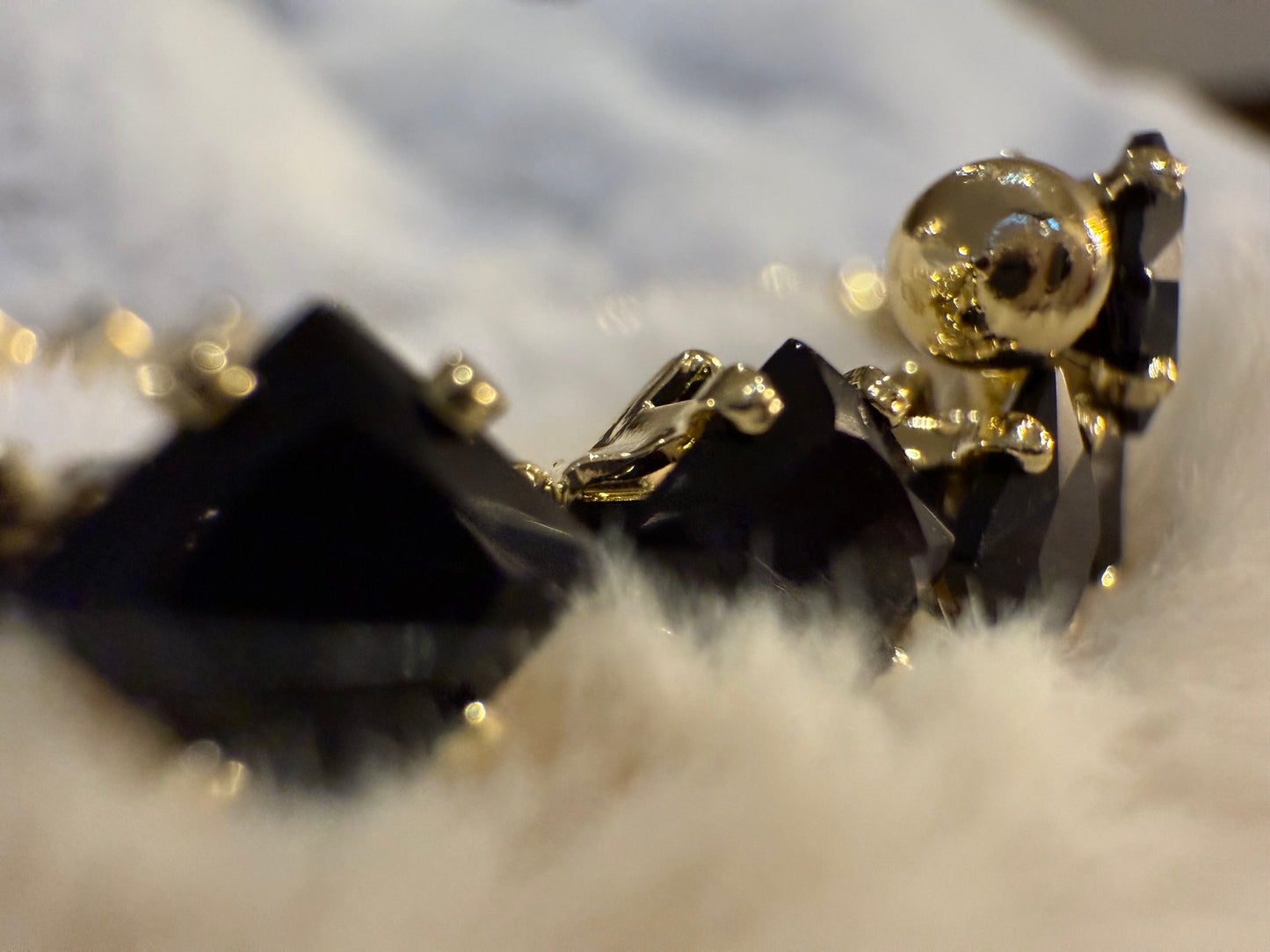 Pulseras Circones Negros 24K
